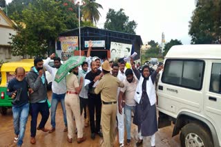 quarrel-between-congress-and-bjp-activists-in-tumkur