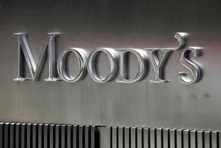 Moody's raises rating outlook to stable for 18 corporates, banks