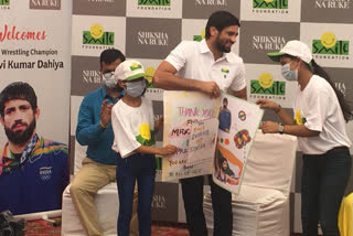 Smile Foundation and Ravi Dahiya come together for Shiksha Na Ruke