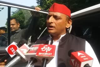 akhilesh-yadav-leaves-for-lakhimpur-kheri-to-meet-farmers-victim-family