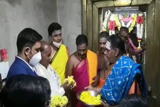 mla c puttarangashetty gave drive to chamarajanagara dasara