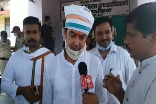 Congress candidate Nitendra Singh Rathore