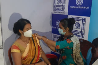 Kolkata Municipal Corporation will keep close Covid Vaccination for four days during durga puja
