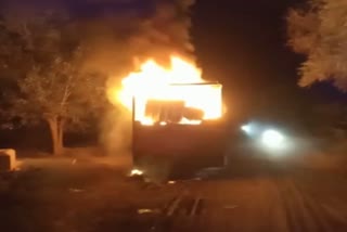 Alwar news, Kentra car burnt down in Behror