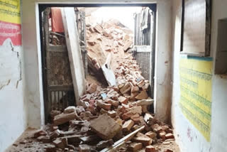 five-of-a-family-die-as-wall-collapses-due-to-heavy-rains-in-telangana