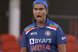 Shikha Pandey's 'ball of the century