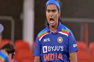 shikha pandey stuns australian alyssa with her magic bowl video viral