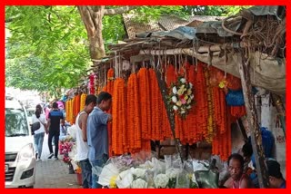 lack-of-customers-in-the-flower-market-of-guwahati