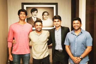 puneeth-rajkumar-hosted-a-dinner-party-for-paraolympic-athletes