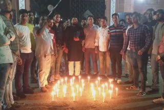 amu-students-candle-march-agaist-srinagar-school-attack