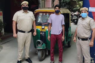 mangolpuri police arrested one person in delhi
