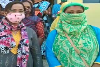 anganwadi-workers-and-helpers-allegation-on-member-of-food-vigilance-committee-in-koriya