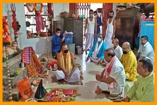 cm-himanta-biswa-sarma-visited-to-kanchakanti-temple