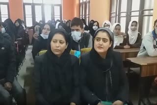 بانڈی پورہ: لڑکیوں کے حقوق سے متعلق تقریب کا انعقاد