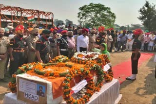 poonch-martyr-jasvinder-singh-cremated-at-his-native-village-in-kapurthala