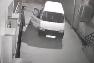 Thieves took car in Bharatpur, Bharatpur news