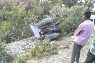tractor accident in sirmaur