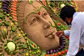Sudarsan Pattnaik's stunning sand art of Goddess Durga