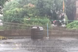 heavy-rain-since-morning-in-dumka