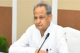 Gehlot to meet Sonia  Gehlot to meet Sonia after 8 months  Gehlot to meet Sonia ahead of CWC  Gehlot to visit delhi  Gehlot vs Sachin Pilot  Rajasthan cabinet reshuffle  ashok gehlot to meet sonia gandhi after 8 months a day ahead of cwc  CWC  CWC യോഗം നടക്കാനിരിക്കെ സോണിയ ഗാന്ധിയുമായി കൂടിക്കാഴ്‌ച നടത്താൻ ഗെലോട്ട്  CWC യോഗം നടക്കാനിരിക്കെ സോണിയ ഗാന്ധിയുമായി കൂടിക്കാഴ്‌ച നടത്തി ഗെലോട്ട്  ഗെലോട്ട്  അശോക് ഗെലോട്ട്  ashok gehlot  ashok gehlot to meet sonia gandhi  സോണിയ ഗാന്ധിയുമായി കൂടിക്കാഴ്‌ച നടത്തി അശോക് ഗെലോട്ട്  അശോക് ഗെഹ്‌ലോട്ട്  അശോക് ഗെഹ്ലോട്ട്  CWC  Congress Working Committee  കോൺഗ്രസ് പ്രവർത്തക സമിതി  കോൺഗ്രസ് വർക്കിങ് കമ്മിറ്റി