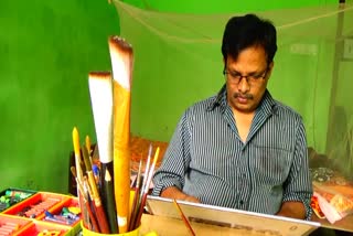 Abdul Razzaq  Abdul Razzaq presents painting  Painting online platform  ചിത്രകല  ഓണ്‍ലൈന്‍ പ്ലാറ്റ്‌ഫോമിലൂടെ ചിത്രകല  കുമളി സ്വദേശിയായ അബ്ദുള്‍ റസാഖ്