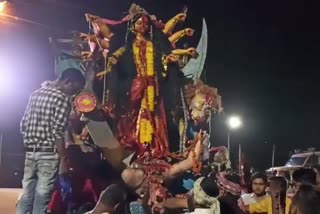 विदा हुईं मां दुर्गा