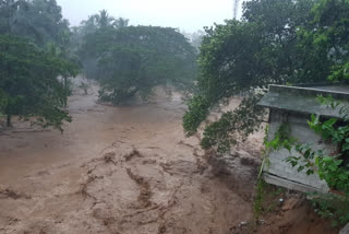 kottayam rain  kottikkal rain  കൂട്ടിക്കലിൽ ഉരുള്‍പ്പൊട്ടൽ  കോട്ടയത്ത് ഉരുള്‍പ്പൊട്ടൽ