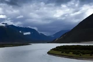 water-level-going-down-in-brahmaputra