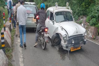 massive-collision-between-two-cars-near-mussoorie-gallogi-power-house