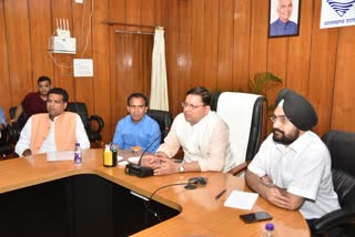 cm-dhami-held-a-meeting-in-the-disaster-control-room-regarding-weather-alert-in-uttarakhand