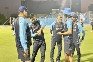 indias-team-mentor-dhoni-joins-squad-for-t20-world-cup-campaign