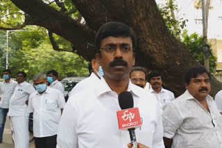 விஜயபாஸ்கர் வீட்டில் சோதனை, ex minister vijayabaskar home raid, ex minister keelpauk house, பாபு முருகவேல், babu murugavel,