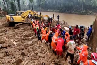 മഴക്കെടുതി  death  ദുരിതാശ്വാസ ക്യാമ്പുകള്‍  തിരുവനന്തപുരം  ഉരുള്‍പൊട്ടല്‍  flood kerala  kerala rain  pinarayi vijayan