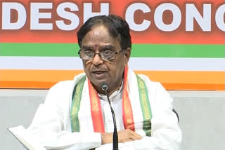 Ponnala laxmaiah on modi and kcr