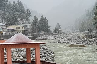cold-has-increased-after-snowfall-in-gangotri-dham