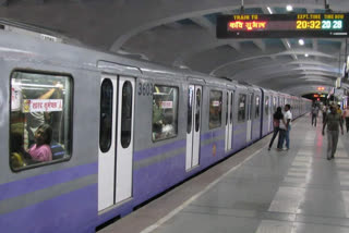 details of kolkata metro service on lakshmi puja day