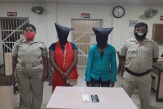 mobile snatching lovers arrested in puri