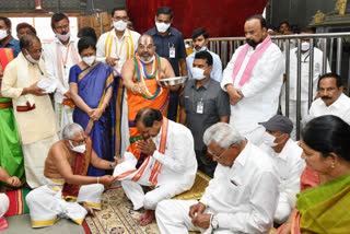 cm-kcr-visits-yadadri-sri-lakshmi-narasimha-swamy-temple-on-today