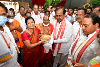 yadadri-temple-reopening-time-announced-by-cm-kcr