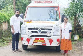 woman gave birth in ambulance  hospital  ഇതര സംസ്ഥാന സ്വദേശിനി  സ്വദേശിനി  സുഖപ്രസവം  ഇടുക്കി വാര്‍ത്ത