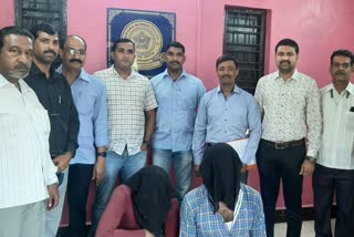 2 drug-peddlers-arrested-from-andheri-area-of-mumbai