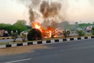 car burnt down in Chaksu, Chaksu news