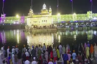 ਸ੍ਰੀ ਦਰਬਾਰ ਸਾਹਿਬ ਵਿਖੇ ਹੋਈ ਮਨਮੋਹਕ ਸਜਾਵਟ ਦੇ ਦ੍ਰਿਸ਼