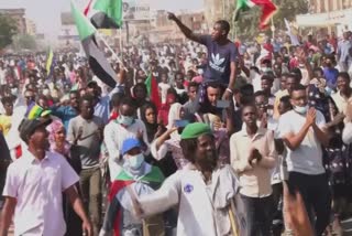 Thousands call for civilian government in Sudan