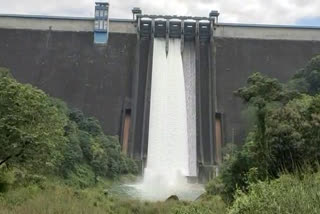 idukki dam  two shutters of idukki dam were lowered  മഴയ്‌ക്ക് ശമനം  ഇടുക്കി അണക്കെട്ടിന്‍റെ രണ്ട് ഷട്ടറുകൾ താഴ്ത്തി  ഇടുക്കി അണക്കെട്ട്  idukki dam  idukki  ഇടുക്കി