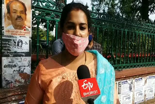 anupama response to the governments decision to approach the court  anupama response to the governments decision to approach the court asking to suspend the adoption proceedings  anupama  ദത്ത് നടപടികൾ റദ്ദാക്കാൻ കോടതിയെ സമീപിക്കാനുള്ള സർക്കാർ തീരുമാനത്തിൽ നന്ദി അറിയിച്ച് അനുപമ  അമ്മയറിയാെത കുഞ്ഞിനെ ദത്ത് നൽകിയ വാർത്ത  അനുപമ  അനുപമ കുഞ്ഞ്  ദത്ത് വാർത്ത  ദത്ത്  adoption