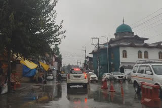 Winter knocked with rain in jammu and kashmir