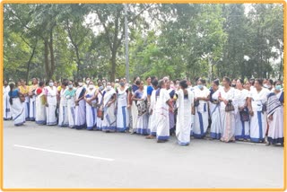 asha-workers-protest-at-Chirang