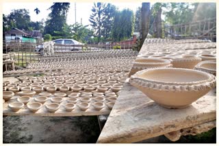 Thousands of earthen lamps have made by pottery artists