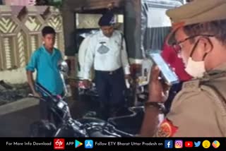 मॉडिफाइड साइलेंसर लगाने वालों पर पुलिस ने की कार्रवाई